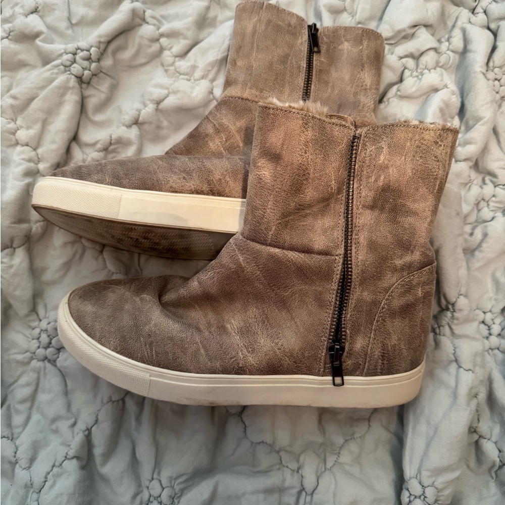 Source Unknown Brown Winter Boots